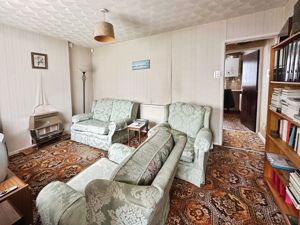 Lounge- click for photo gallery